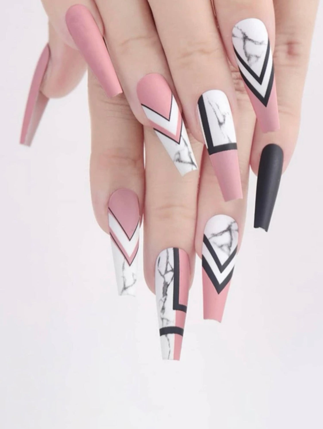 Cut Out Marble Nail Set