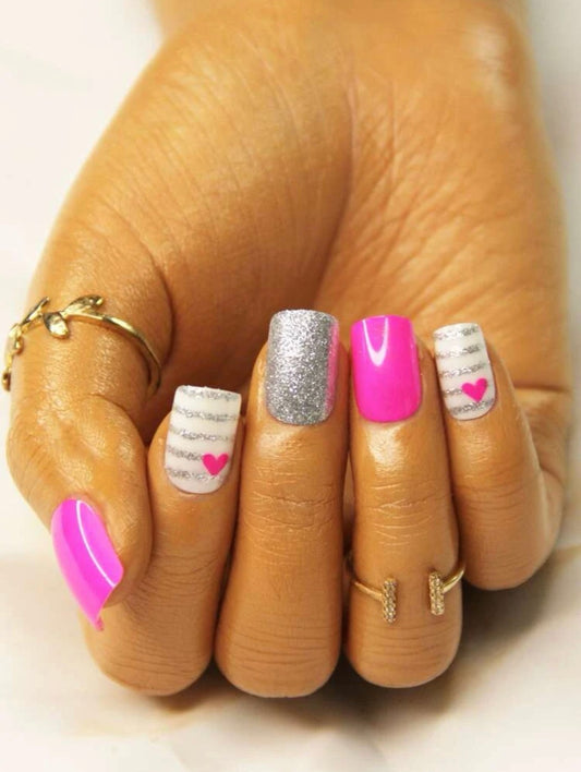 Love Me Not Nail Set