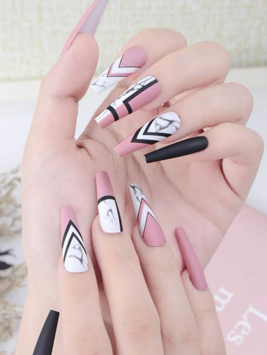 Cut Out Marble Nail Set