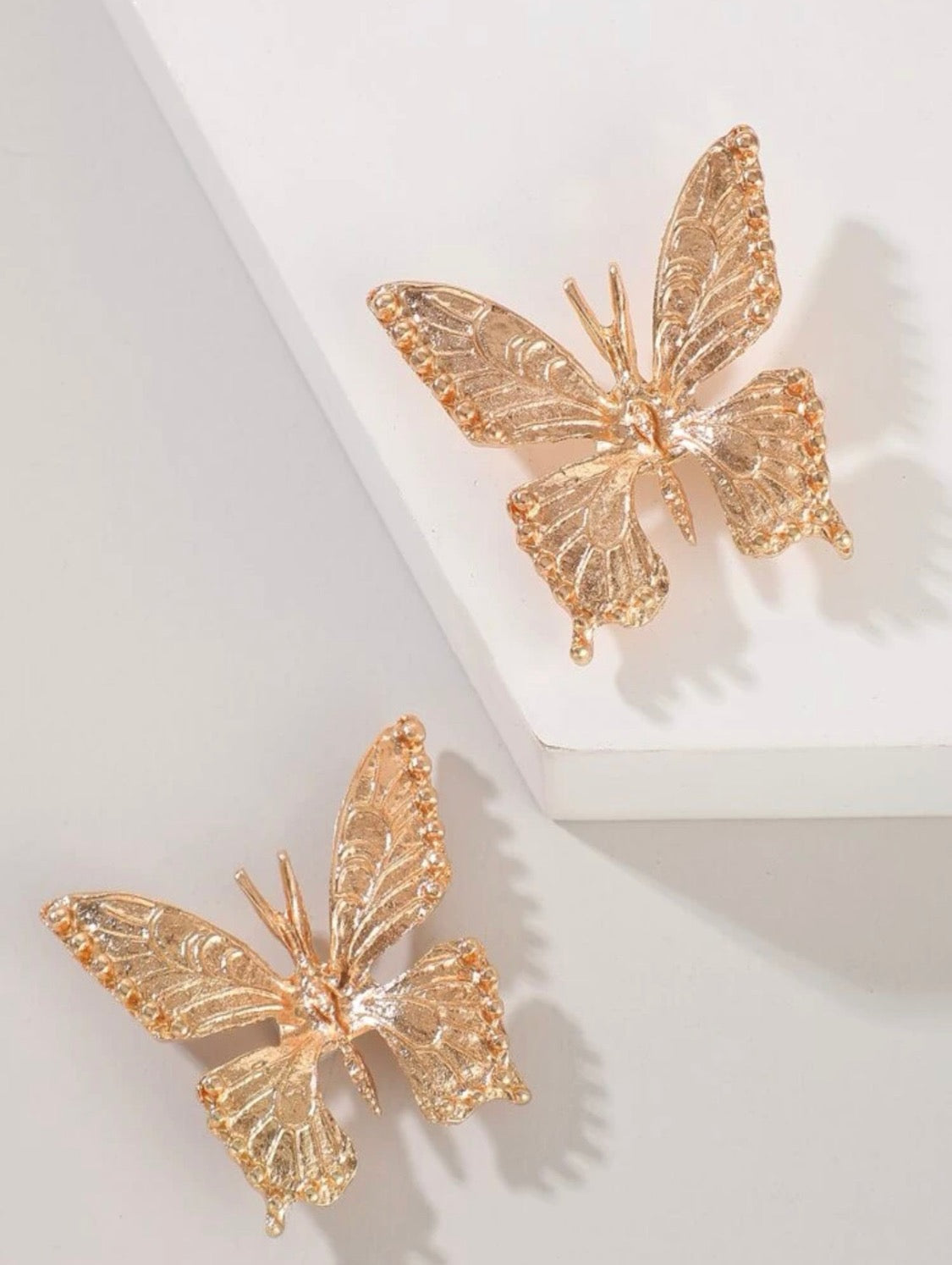 Butterfly Dazzling Earrings (Gold)